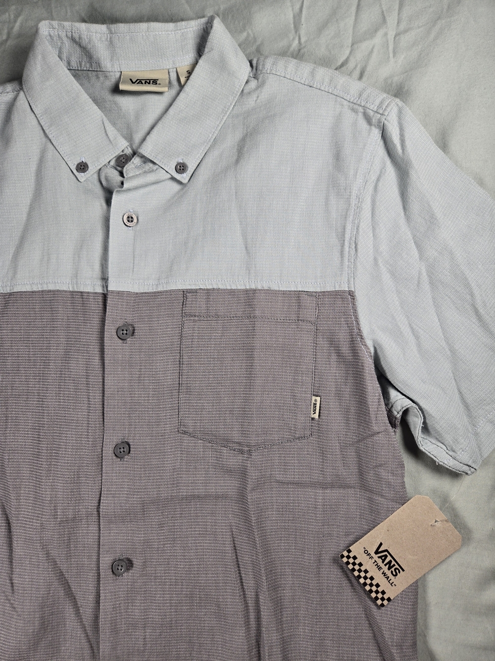 VANS Men's Short Sleeve Colorblock Button-Down Shirt S Gray/Blue Cotton NWT
